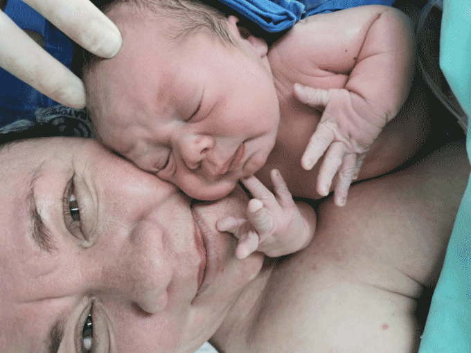 assisted-reproductive-technology-mother-with-newborn-in-vitro-baby